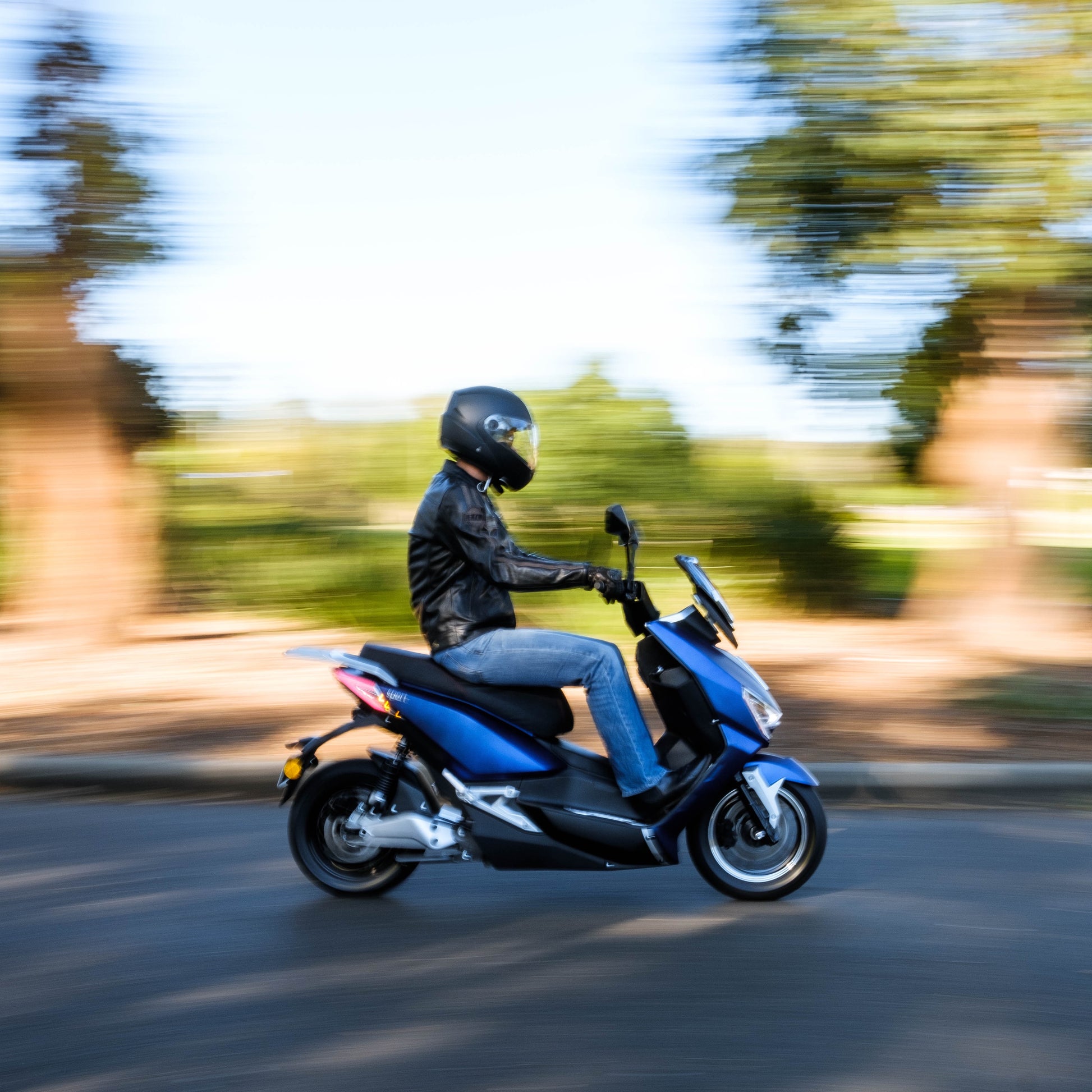 Benzina Zero sport electric scooter