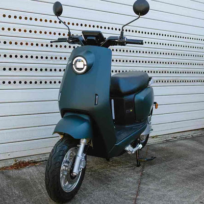 Benzina Zero Vasto electric scooter moped