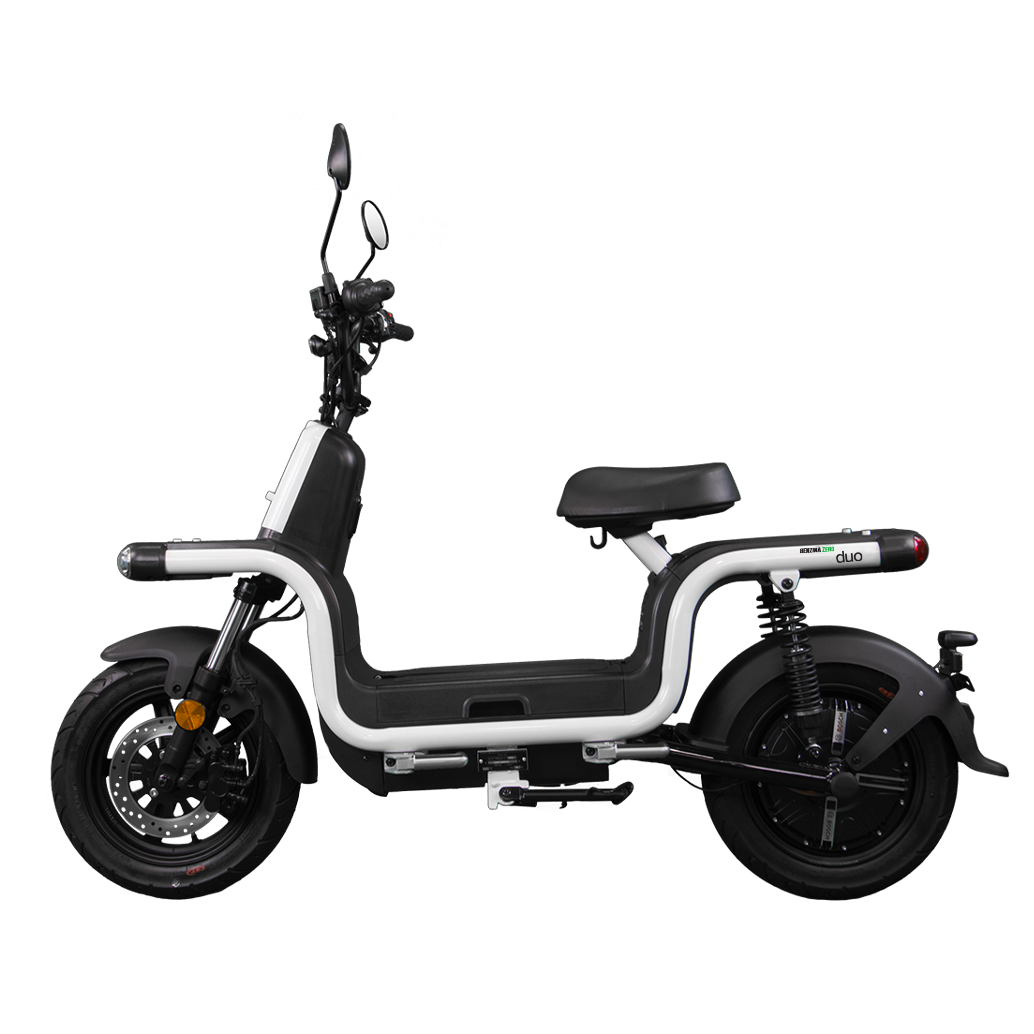 Benzina Zero duo electric scooter moped in white